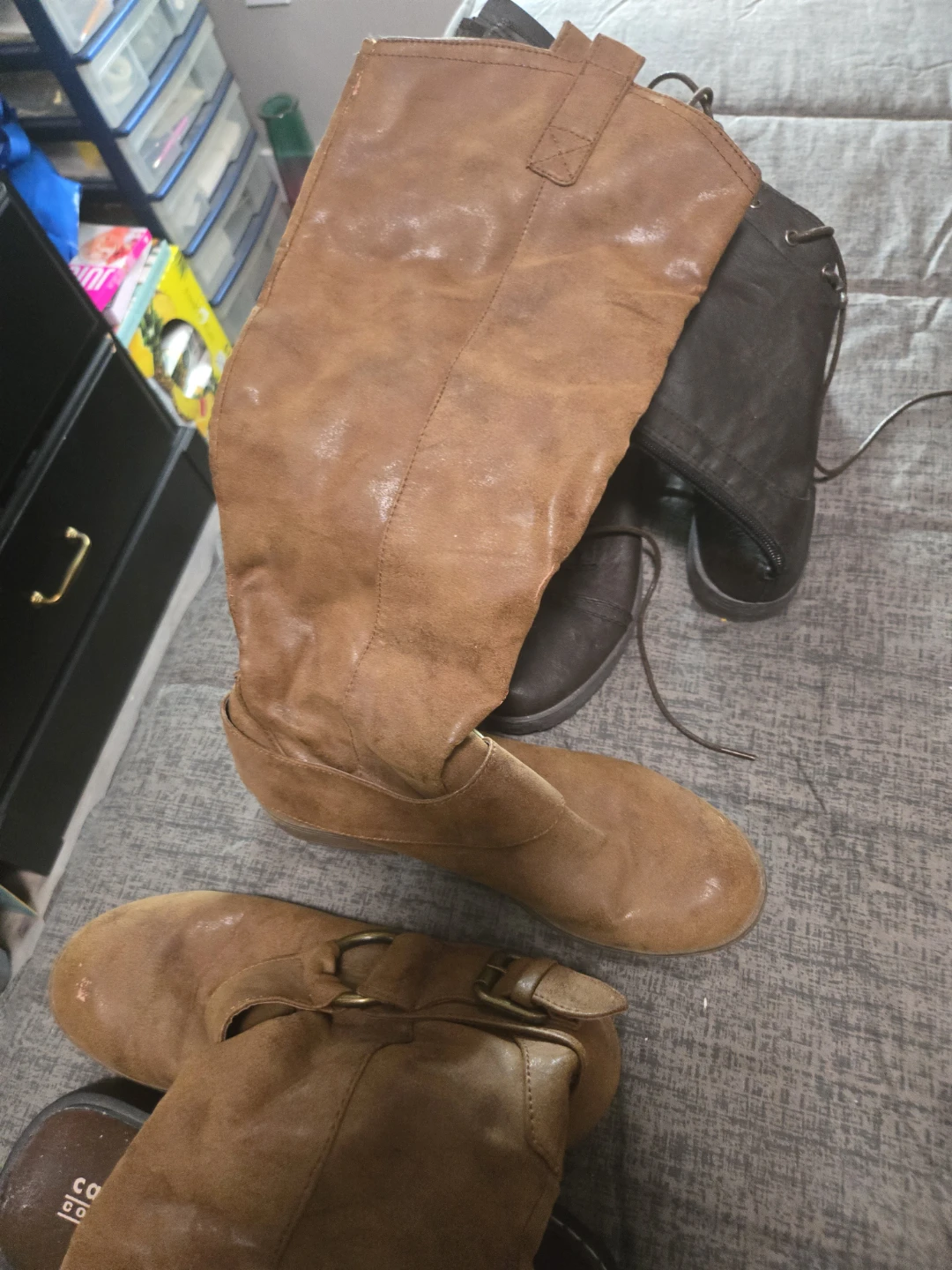 Brown Suede Boots and Flip Flops - photo 4