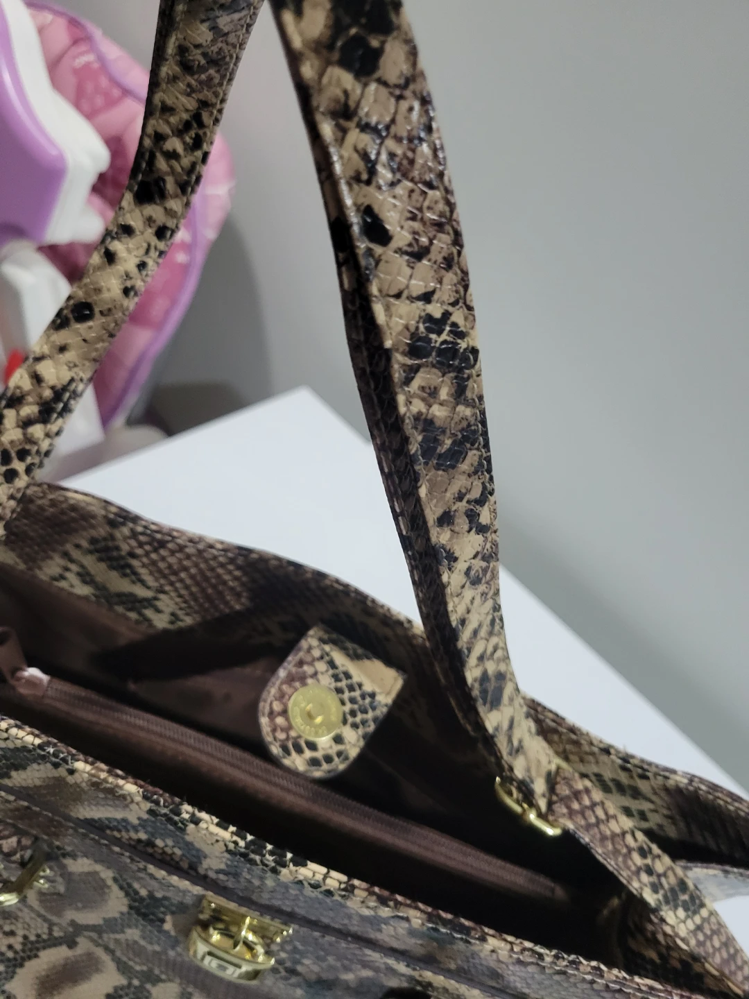 NEW SNAKE SKIN PRINT PURSE - photo 4