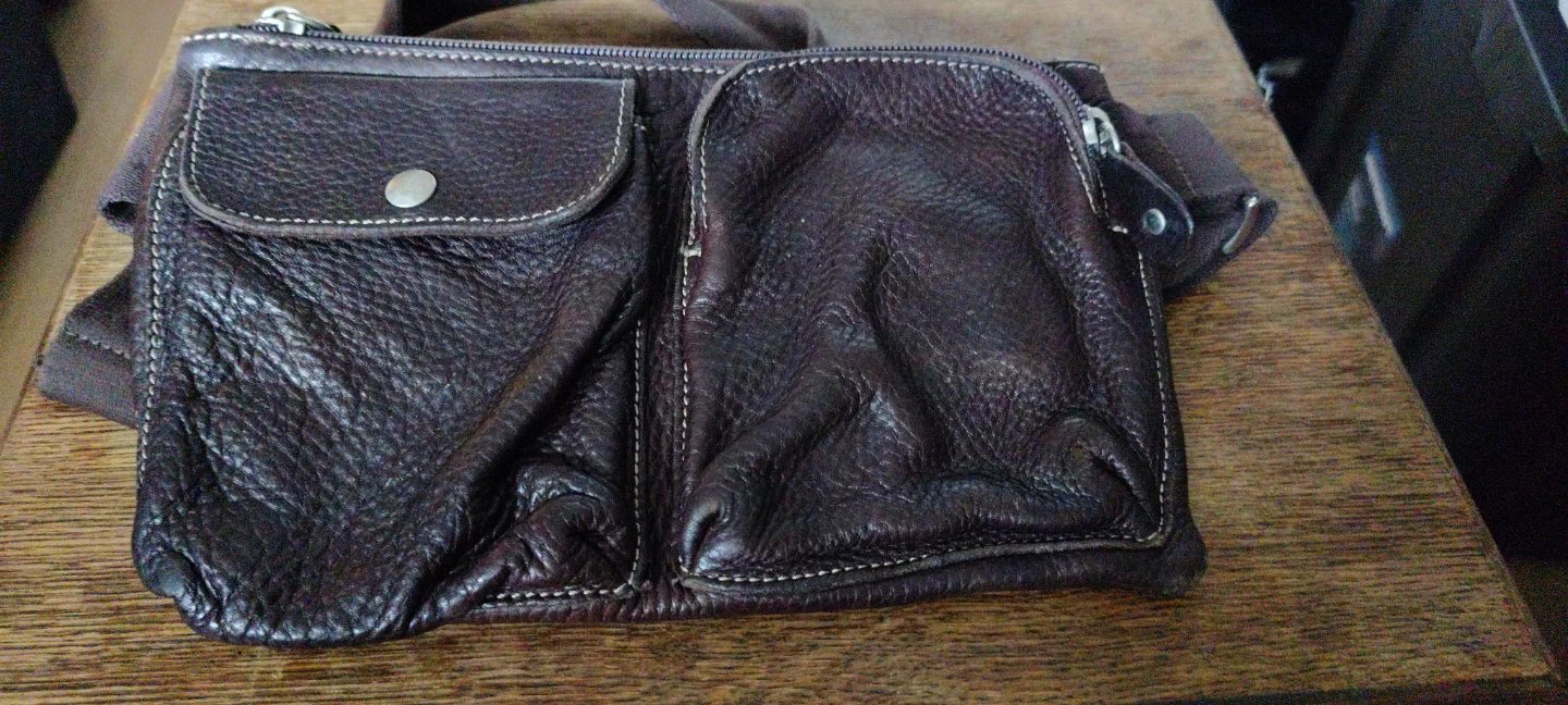 Roots brown Leather Crossbody Bag