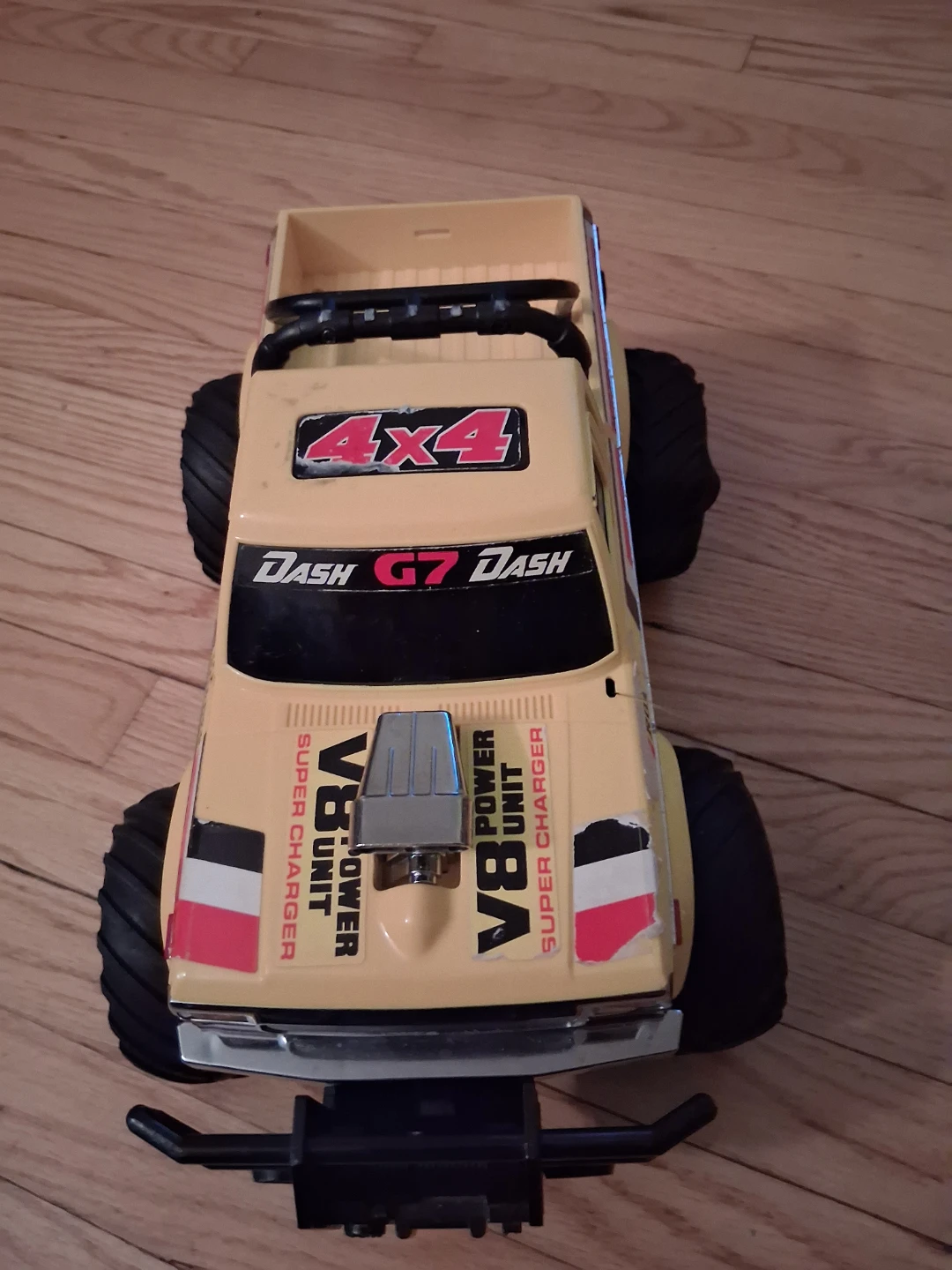 Radio Shack 4x4 Super Charger RC Truck - photo 3