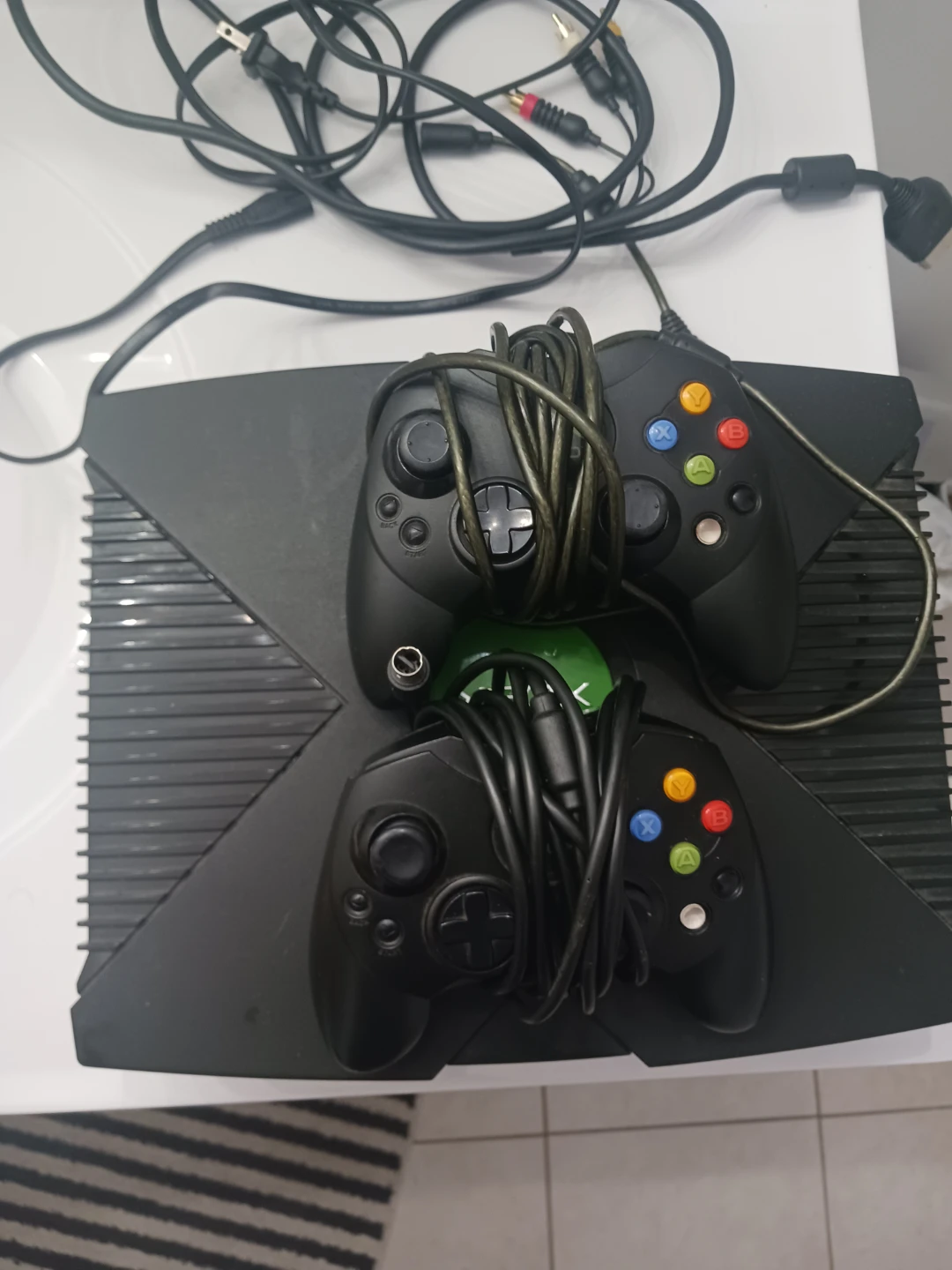Original Xbox Console with Two Controllers and Driver 3 Game