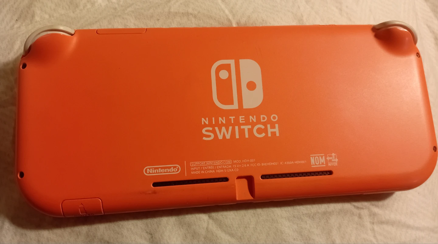 Nintendo Switch Lite - photo 2