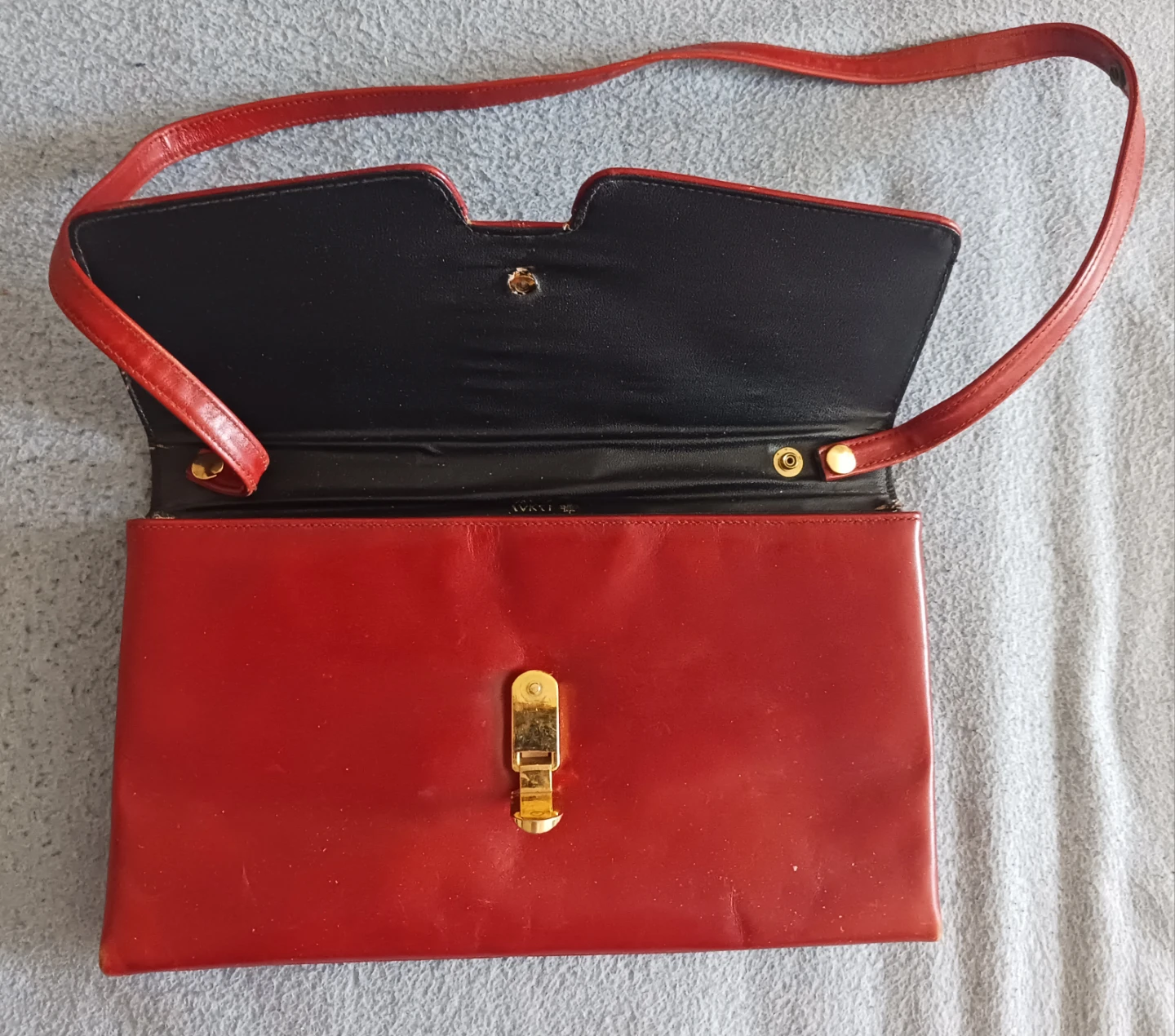 Leather Clutch Handbag - AVANTI Montreal