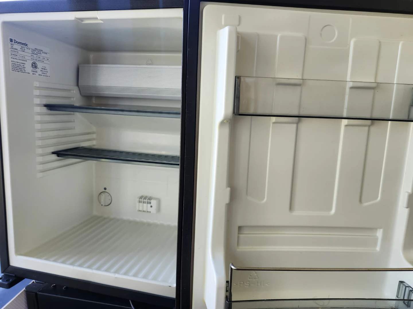 Mini Refrigerator - photo 3