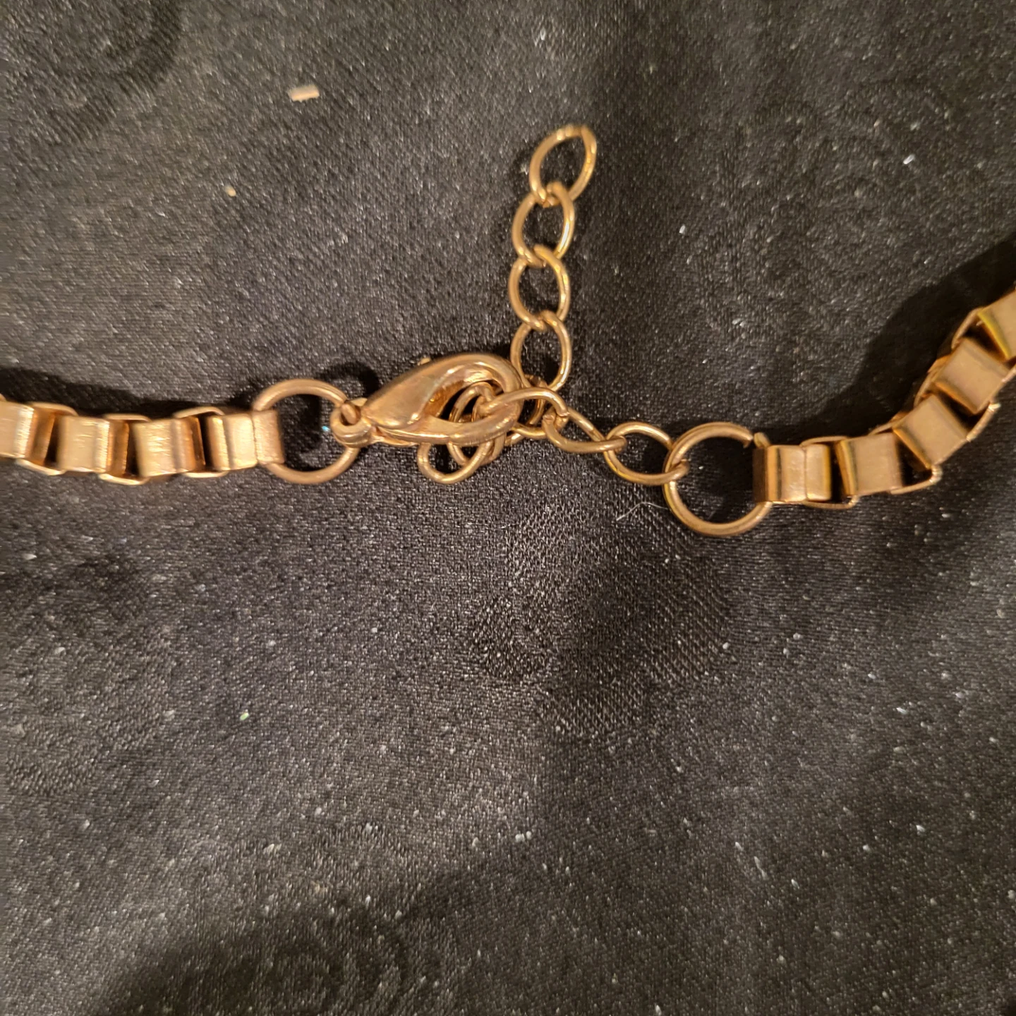 Gold Tone Faux Pearl Necklace - photo 2