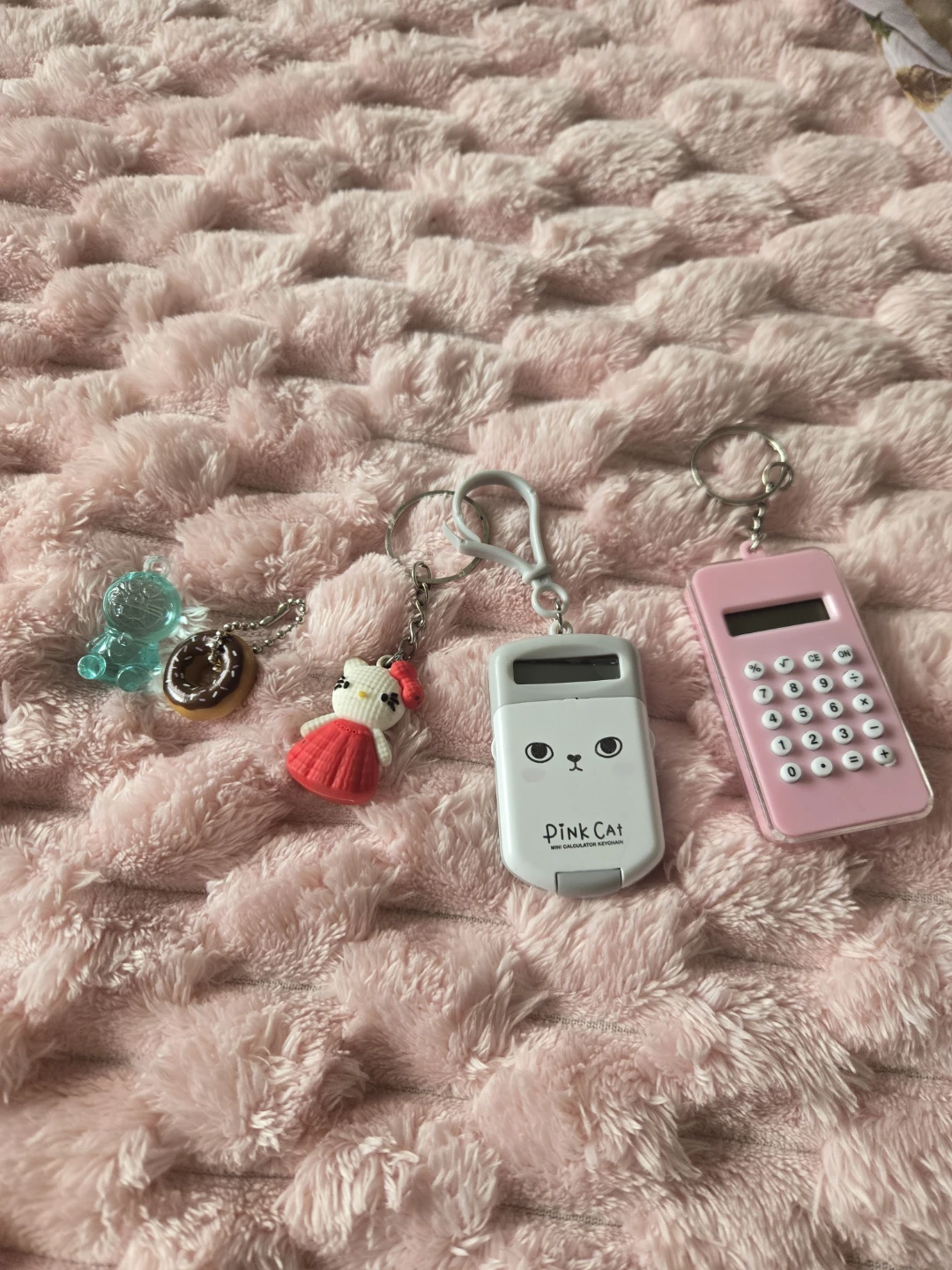 Lot of 5 keychains