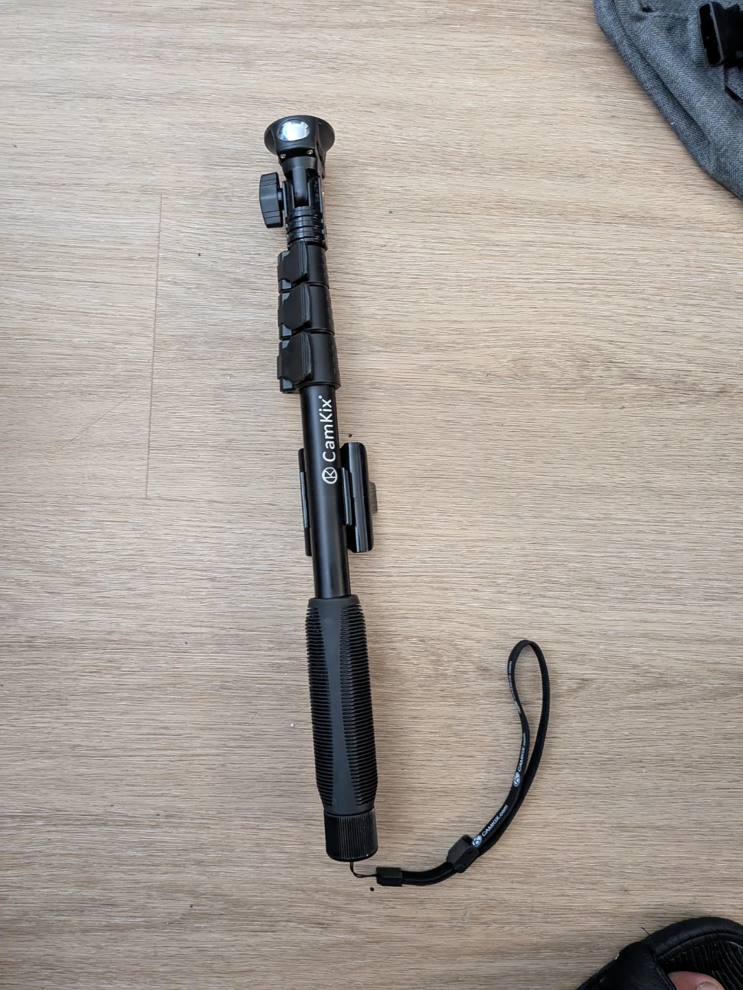CamKix Telescopic Handle Grip - photo 2