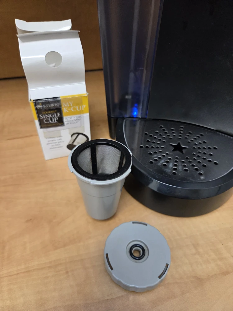 Keurig B66 Special Edition Coffee Maker – Works Perfectly! - photo 4