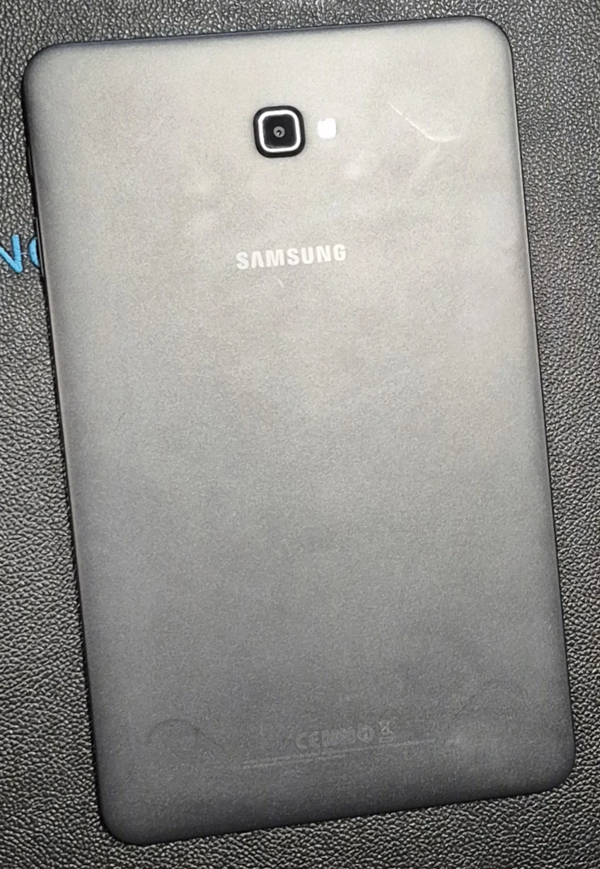 Samsung Galaxy Tab A 2016 - photo 2