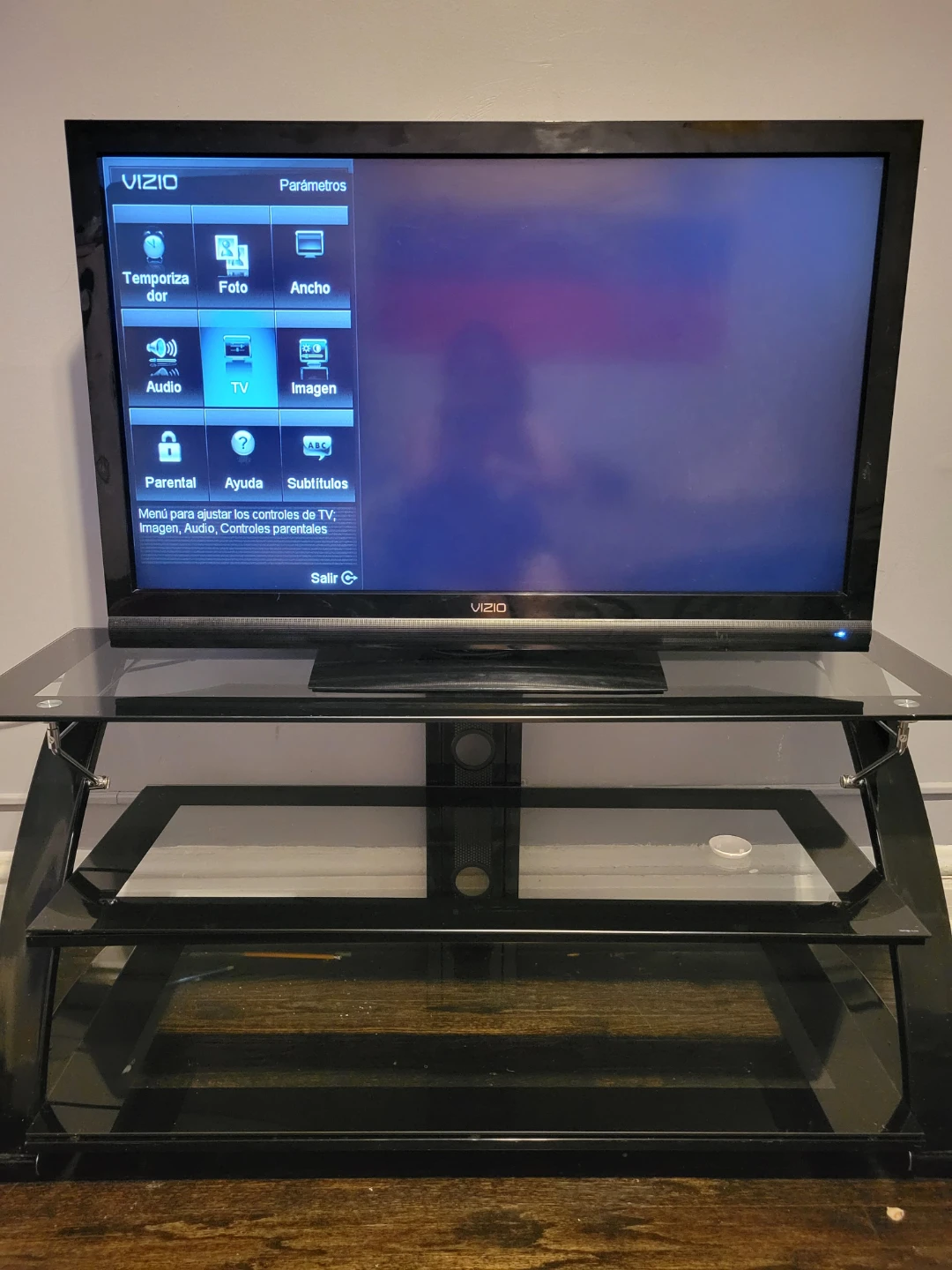VIZIO TV + Modern Glass TV Stand with Universal TV Mount