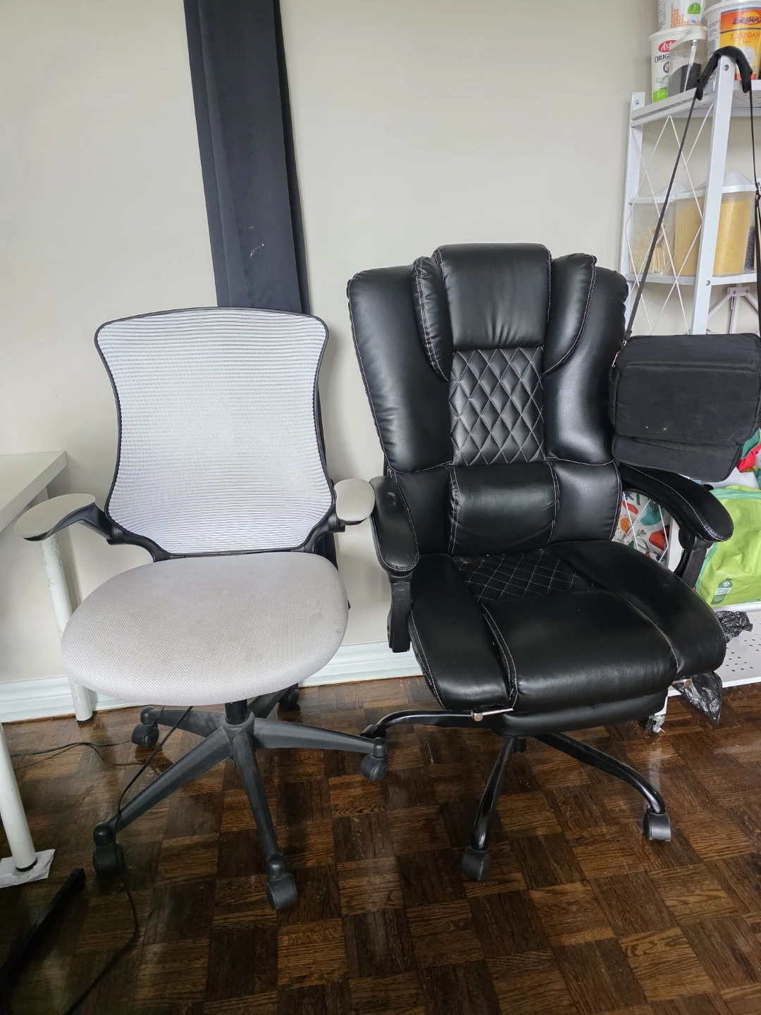 White & Black Leather Executive Office Chair