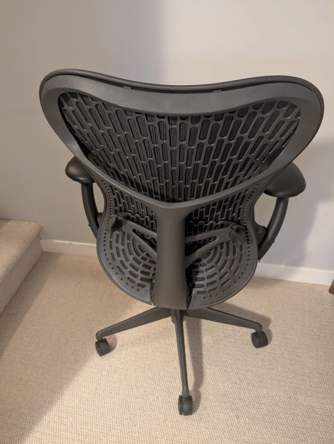 Herman Miller Mirra 2