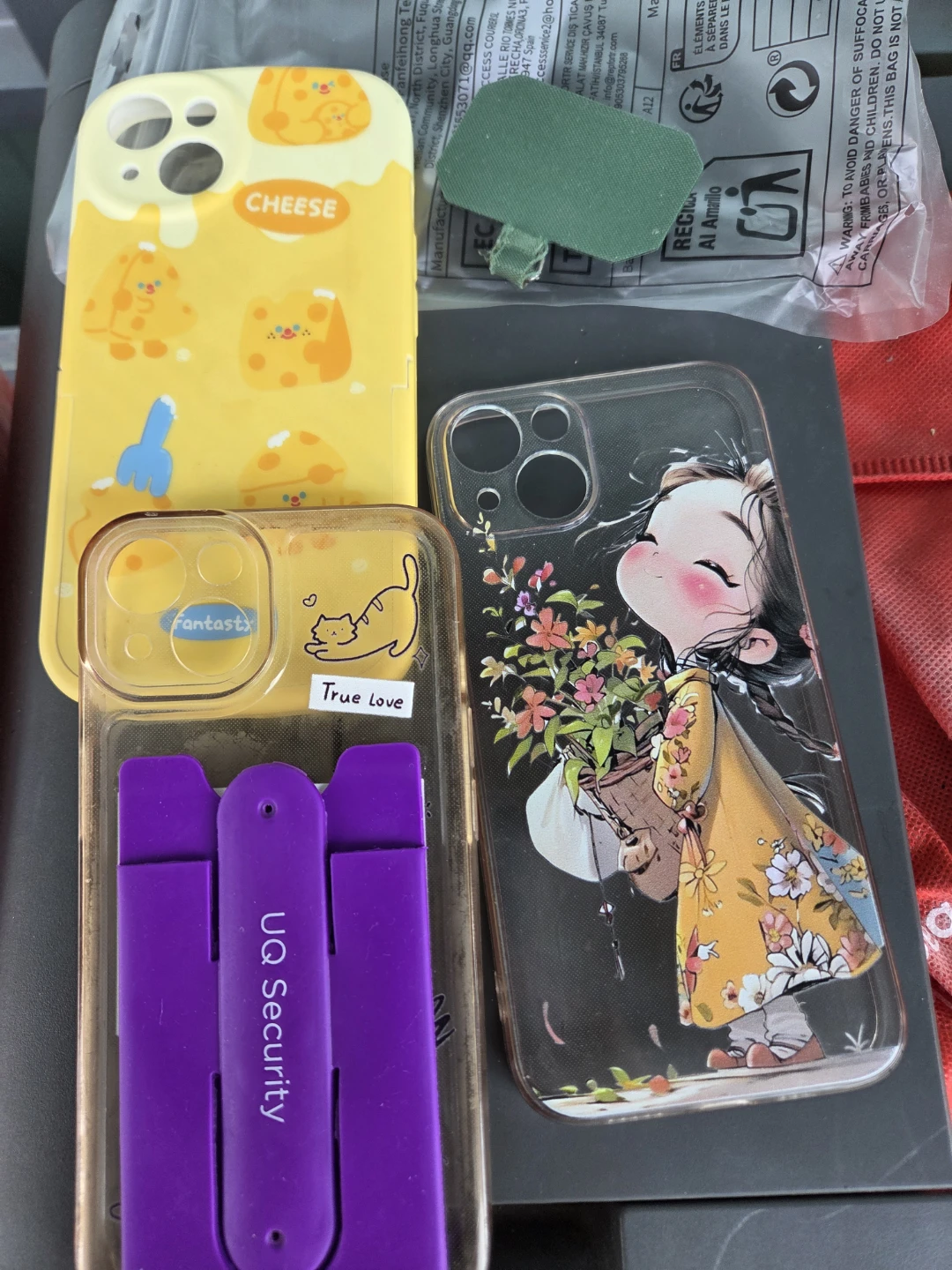 3 Phone Cases and 1 Card Holder - photo 2