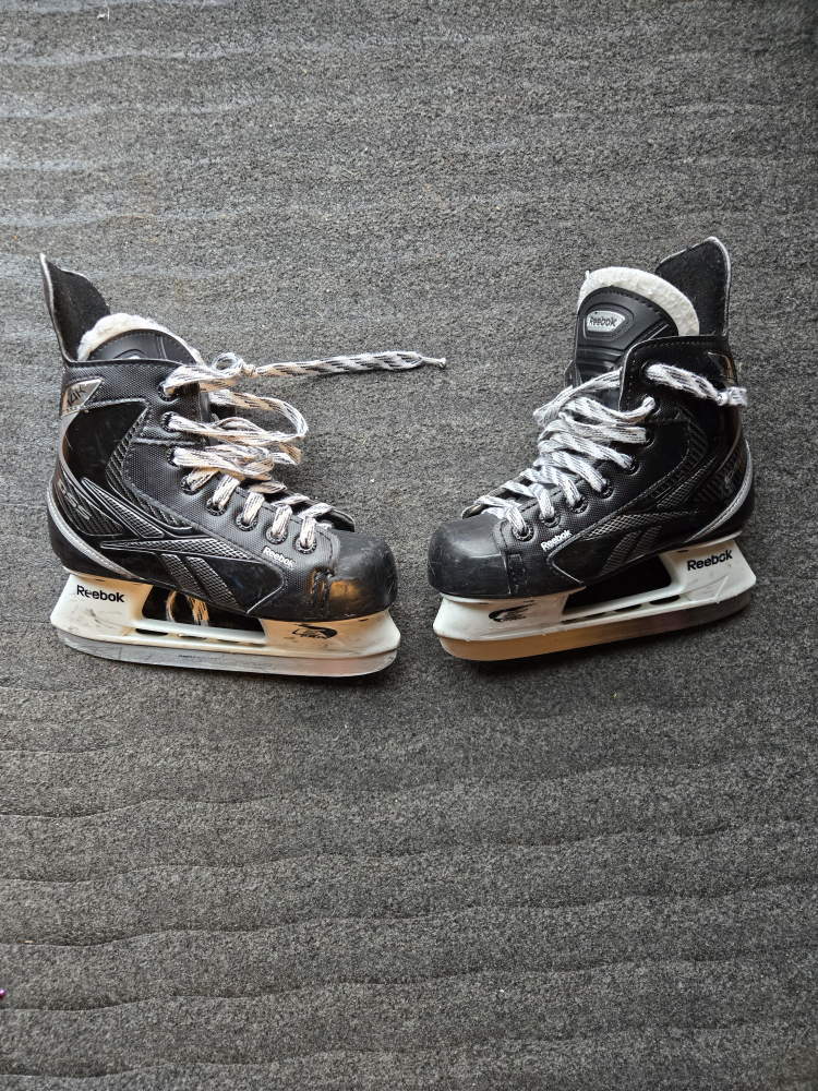 Reebok Youth 14K Hockey Skates: Size 12y