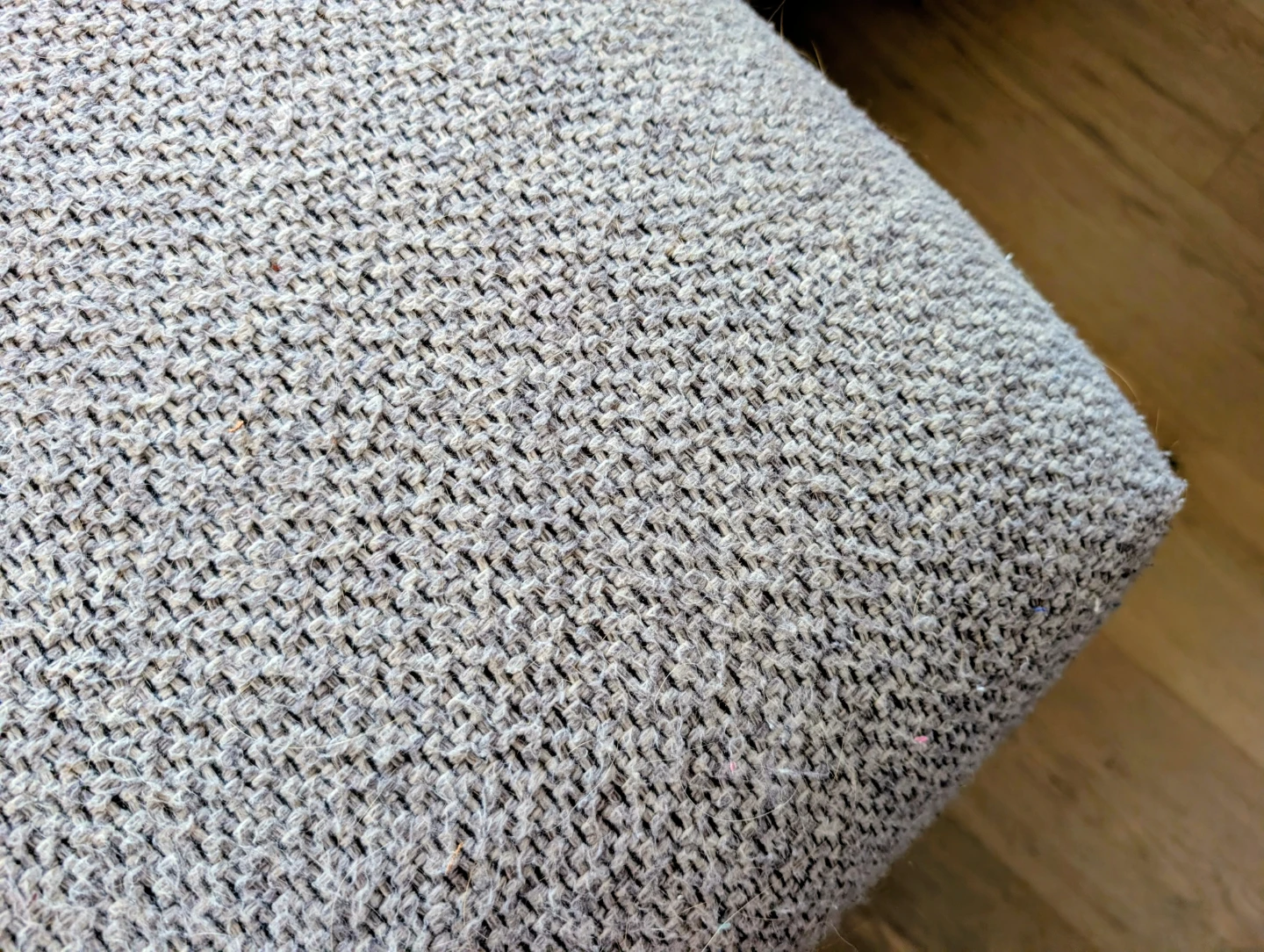 Structube Erin Grey Sectional Sofa - photo 3