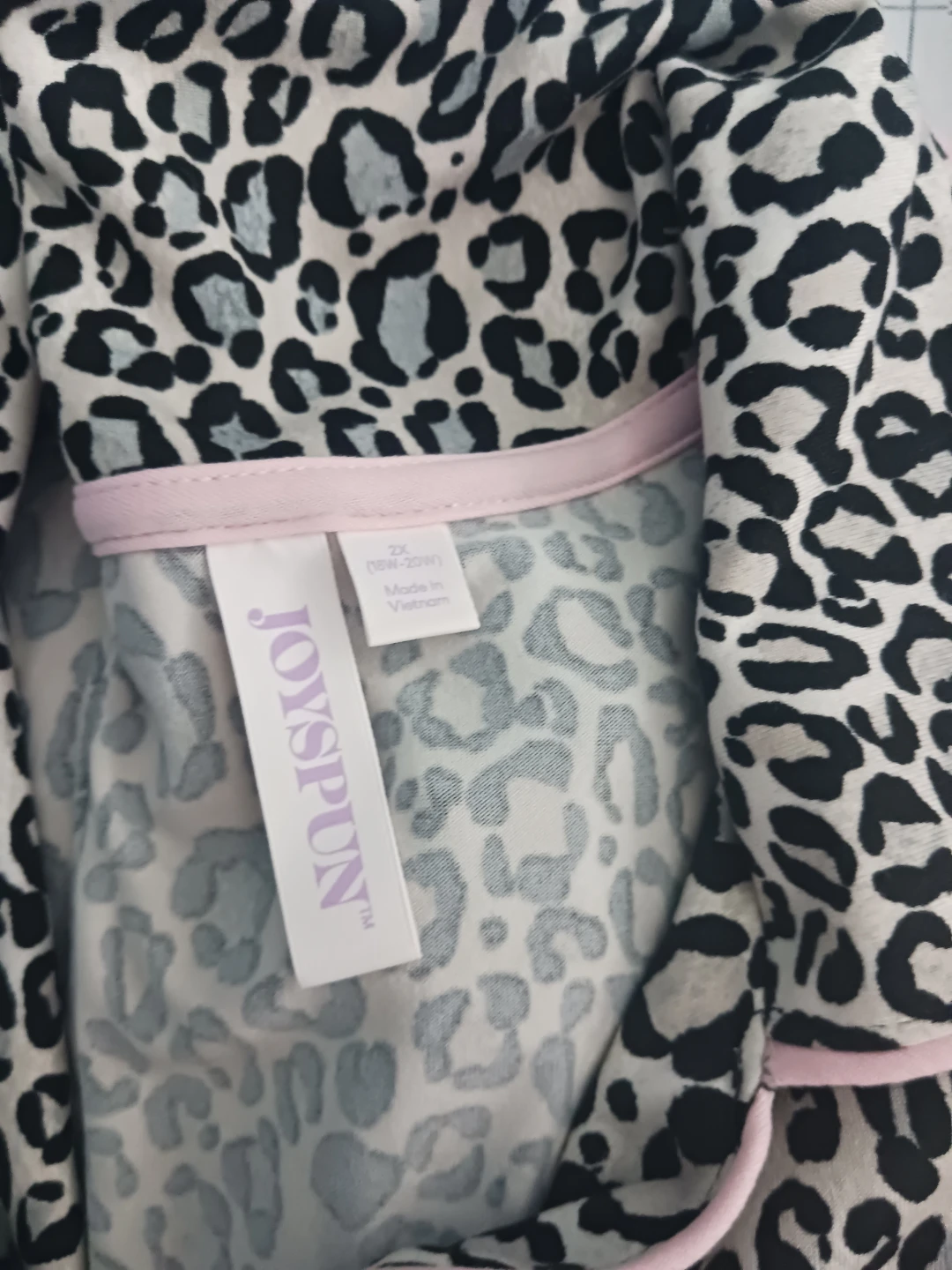 JOYSFUN Leopard Print Pajama Set - photo 2