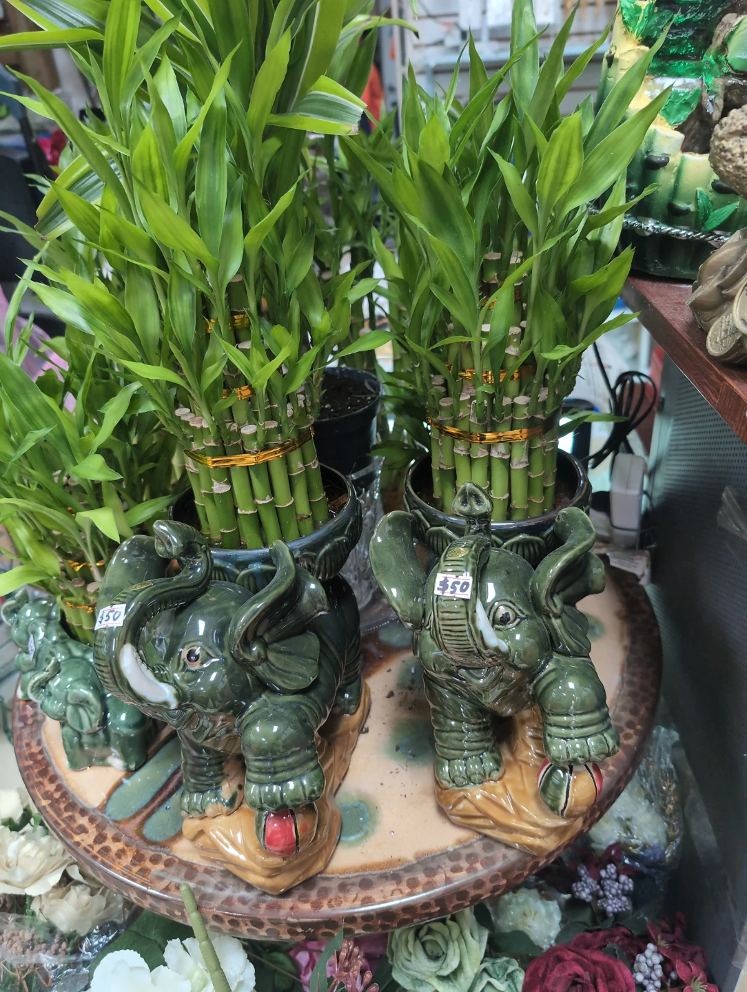 Lucky elephant pot with 36 pcs bamboo $50