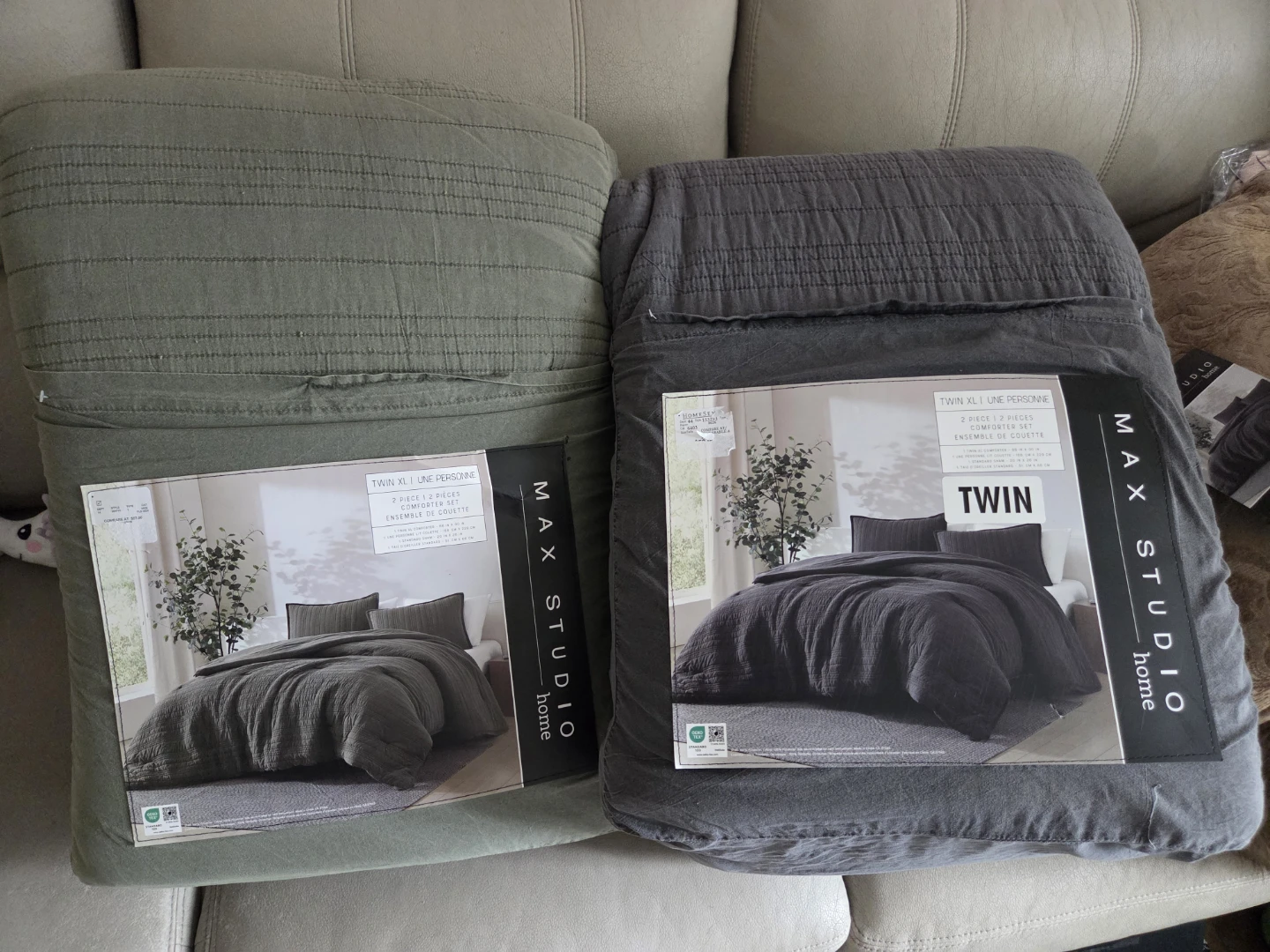MAX STUDIO HOME Twin XL Comforter Set