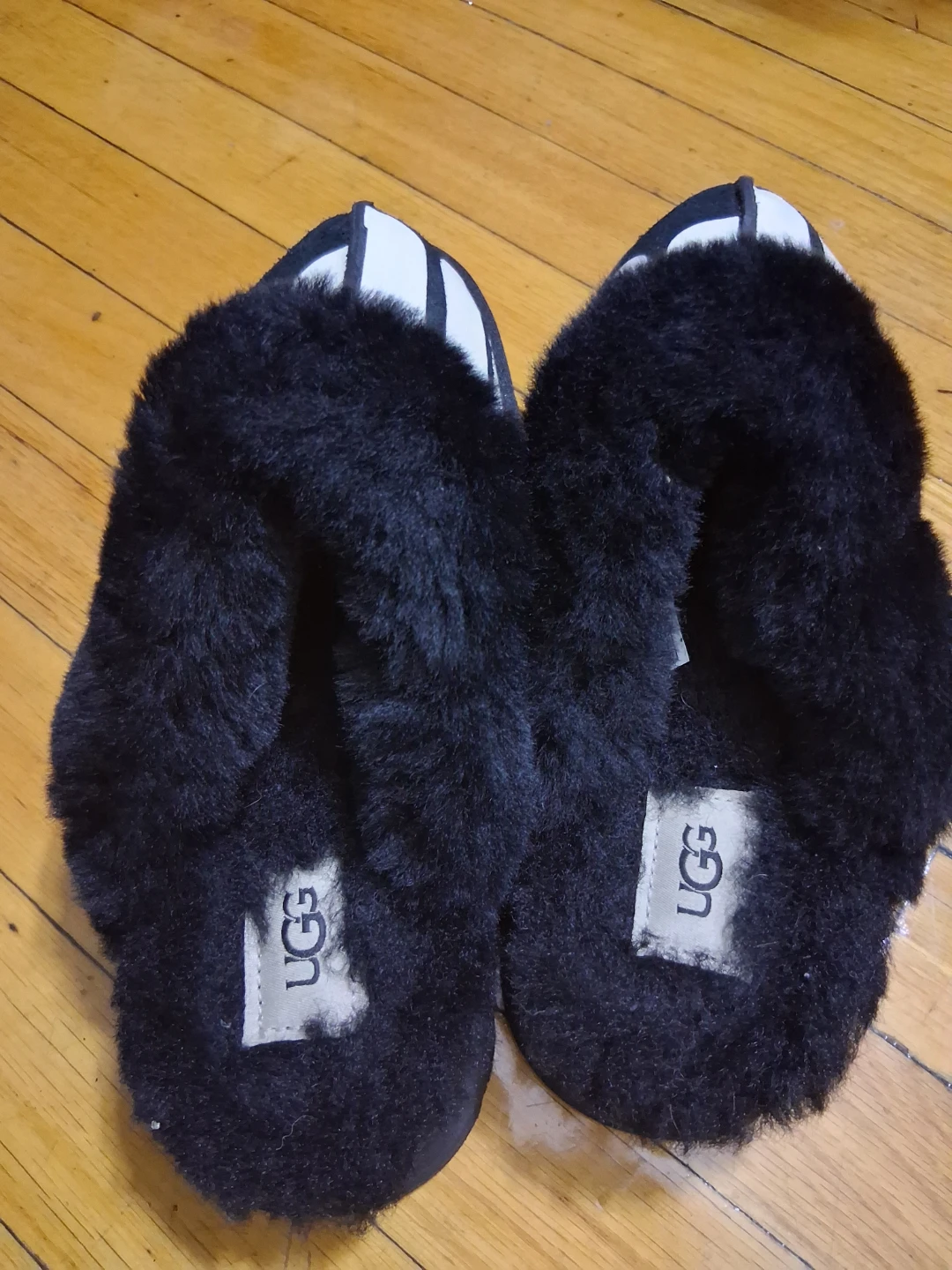 UGG Black Fluffy Slippers - photo 5
