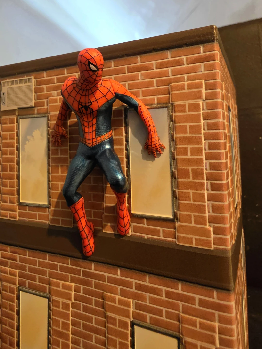Spider-Man  Building  popcorn tin