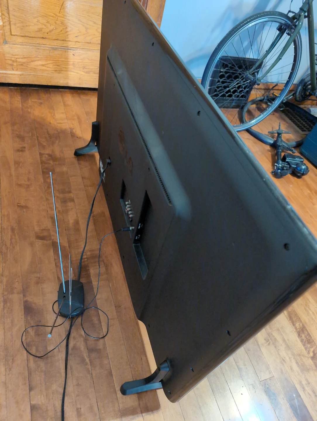 LG 55-inch TV. - photo 3