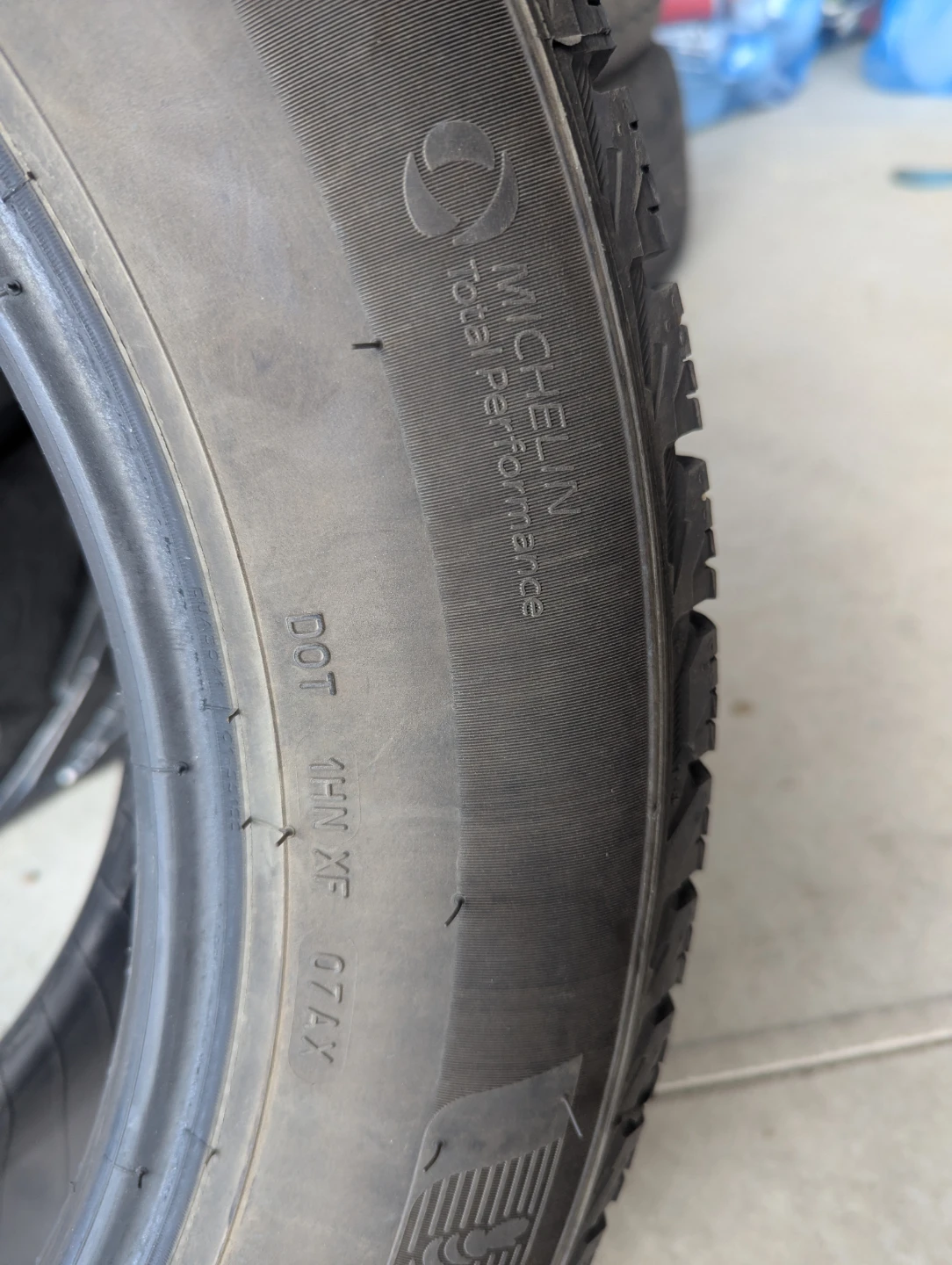 MICHELIN X-ICE SNOW SUV 235/60R18 107T XL (4 Tires) - photo 5