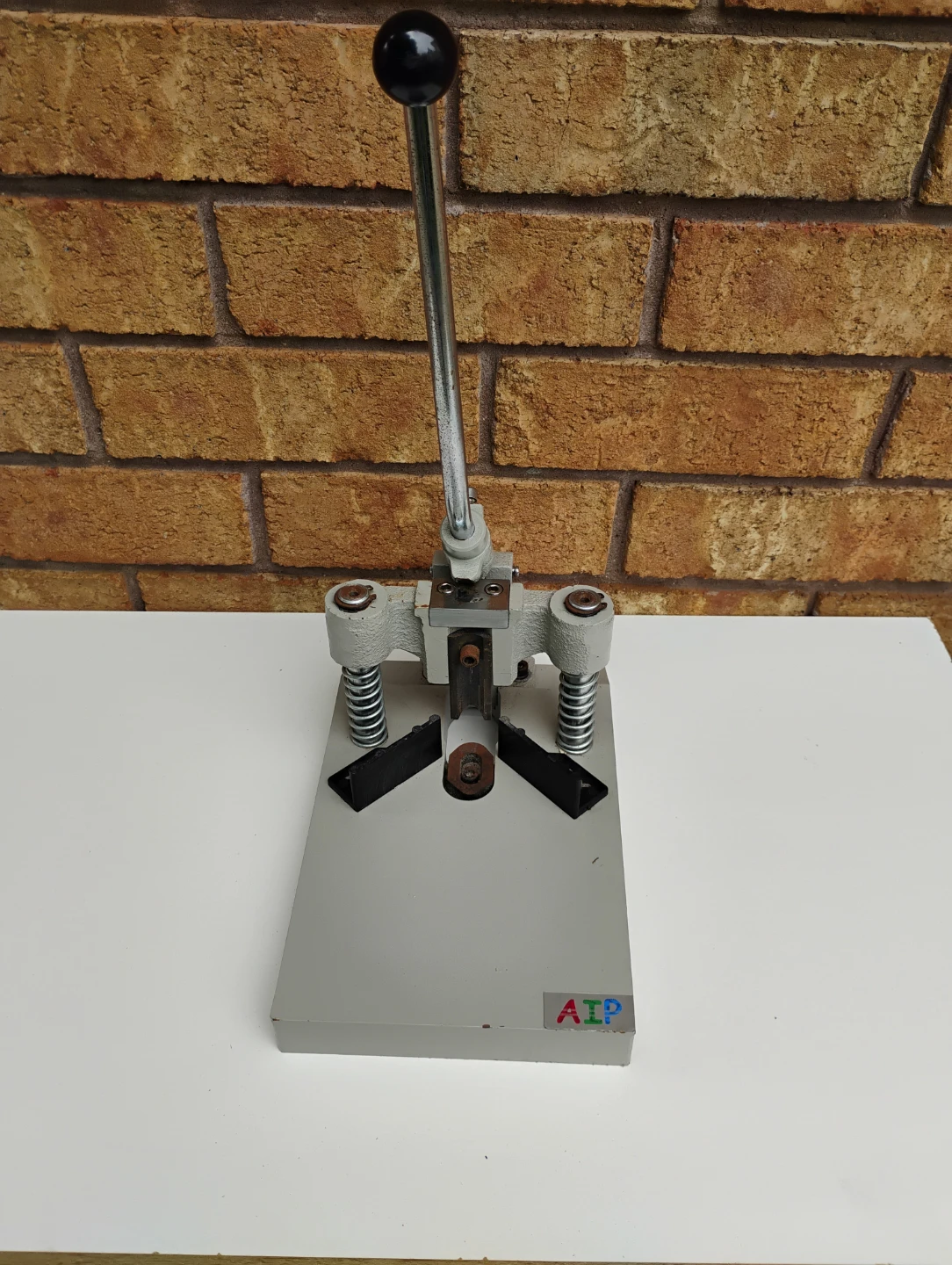 AIP Corner Rounder Punch Tool