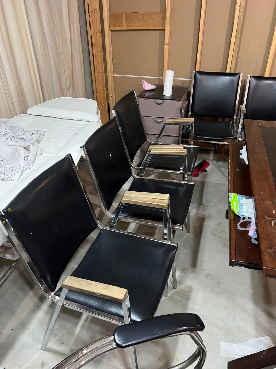 Set of 6 Black Vinyl Chairs with arm rest
