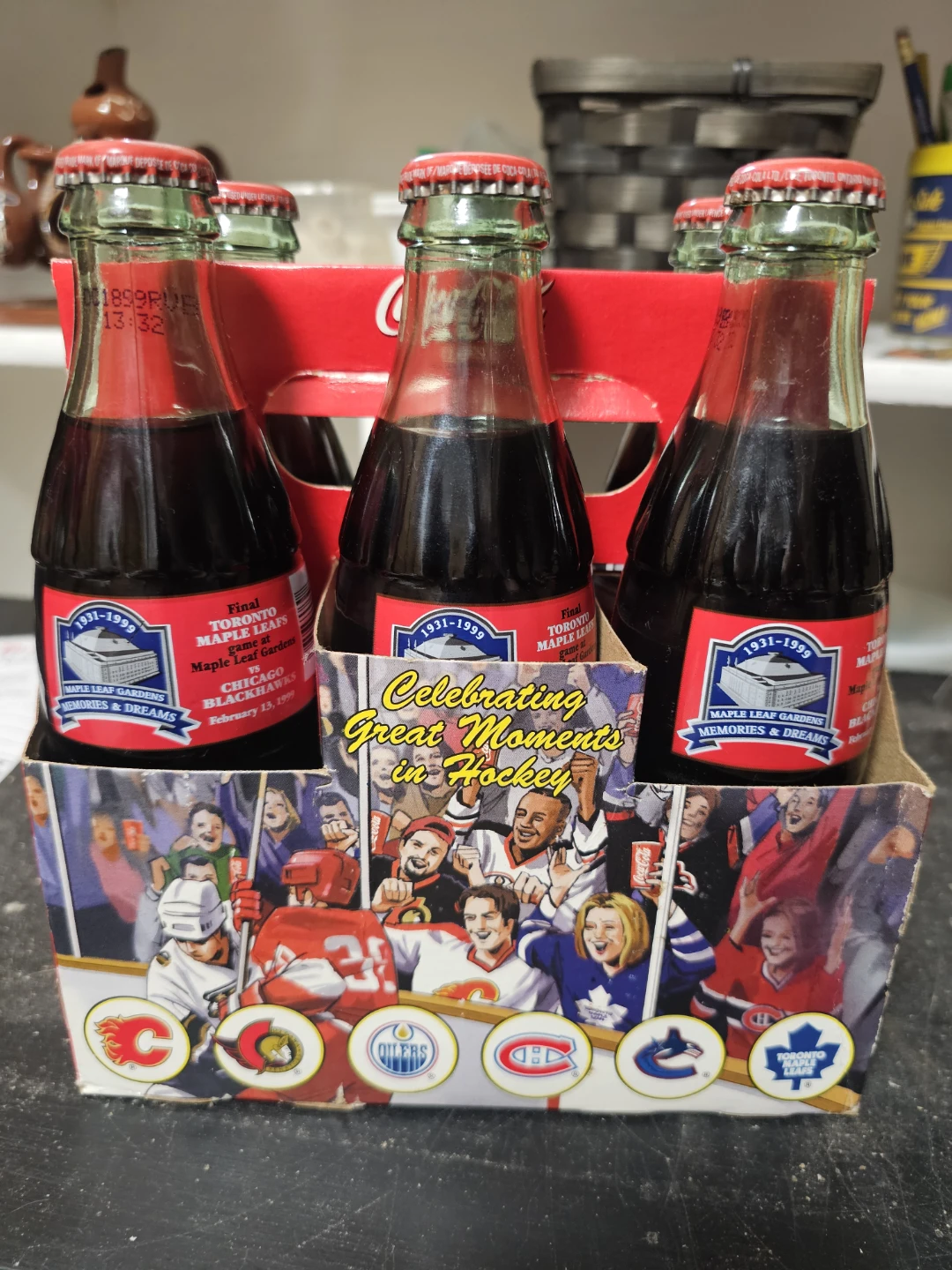 Coca-Cola Classic 6 Bottles - Toronto Maple Leafs Collectible