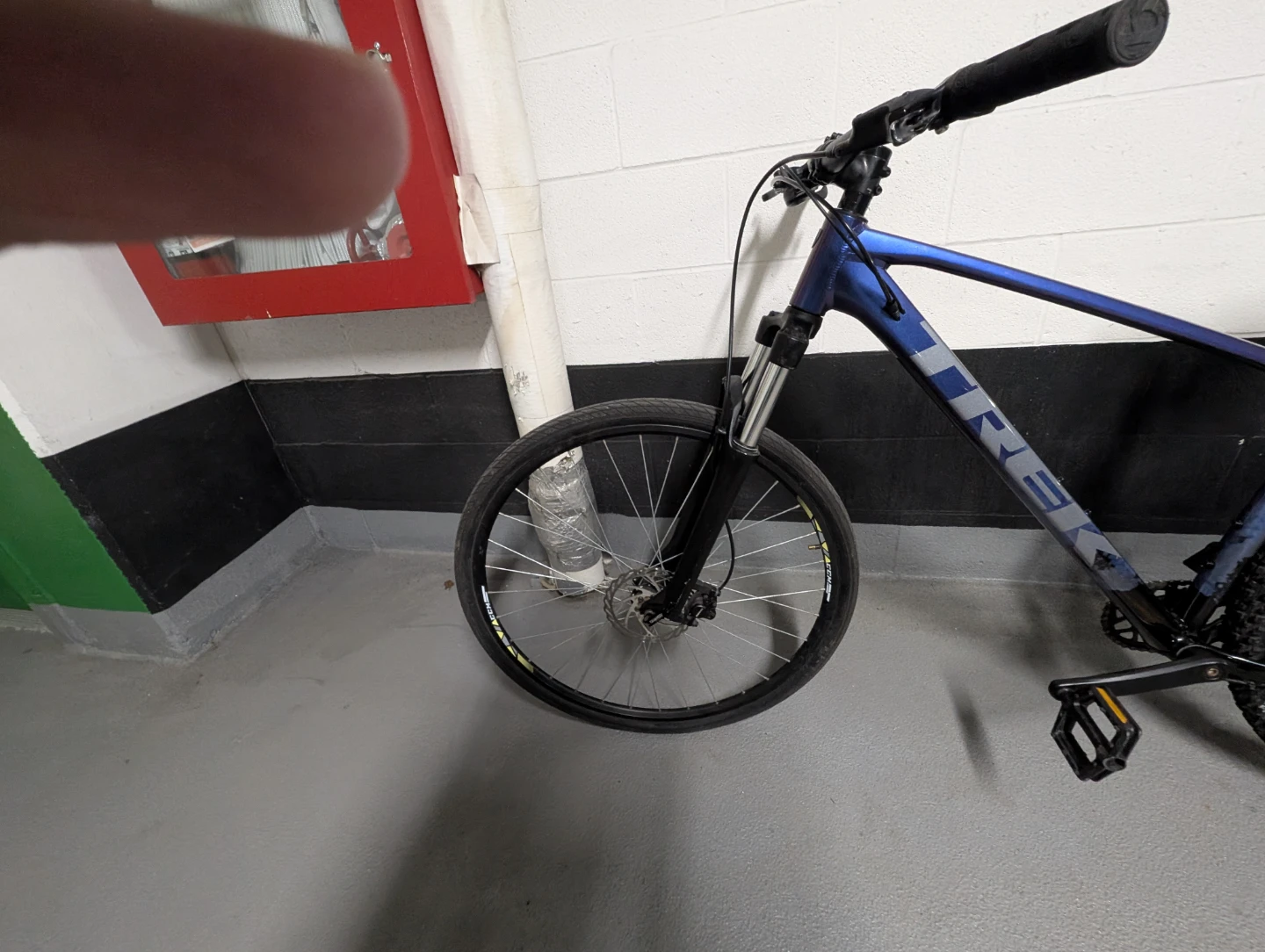 Trek Marlin 5 Mountain Bike - photo 3
