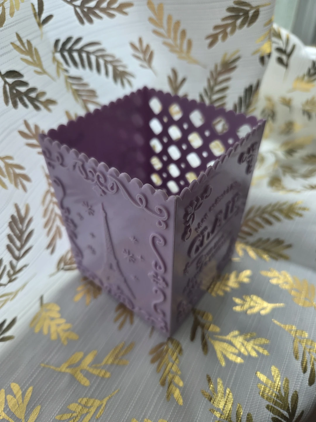 Purple Eiffel Tower organiser brush holder - photo 2