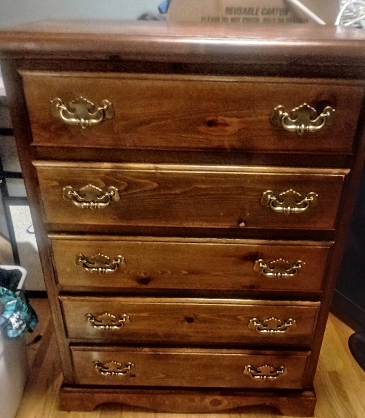 Wood chest of drawers