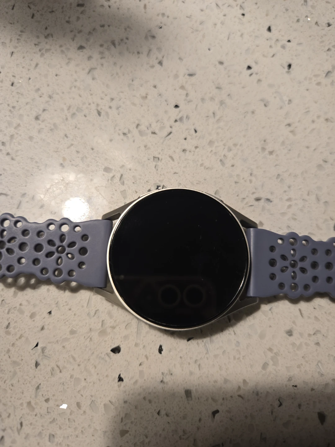 Galaxy watch 7 (40mm) with Silicone Strap - photo 2