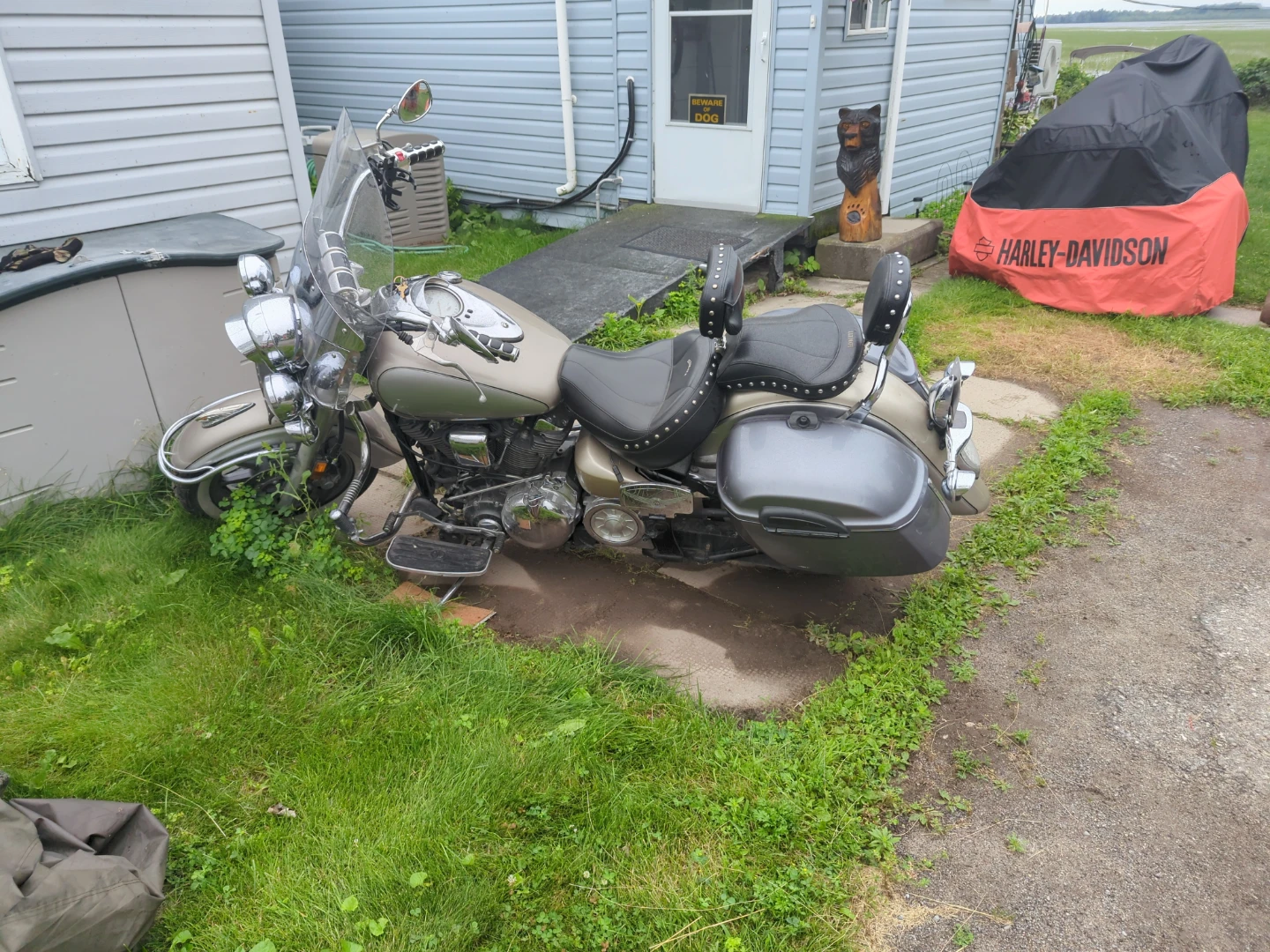 Silver Cruiser Motorcycle with Saddlebags - photo 2