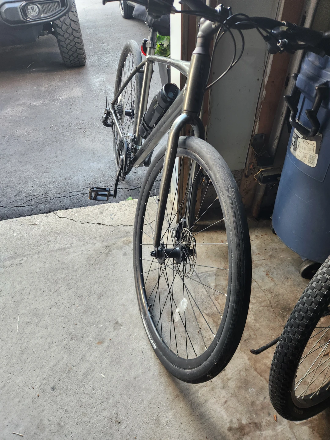 Giant Escape hybrid bike - photo 5