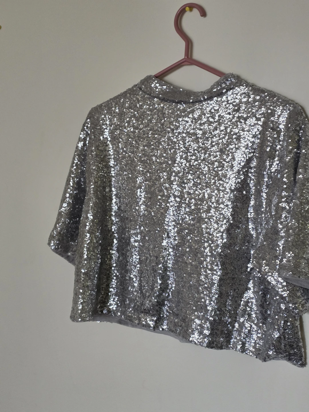 New tagged H&M Sequin Top - Silver, Size M - photo 3