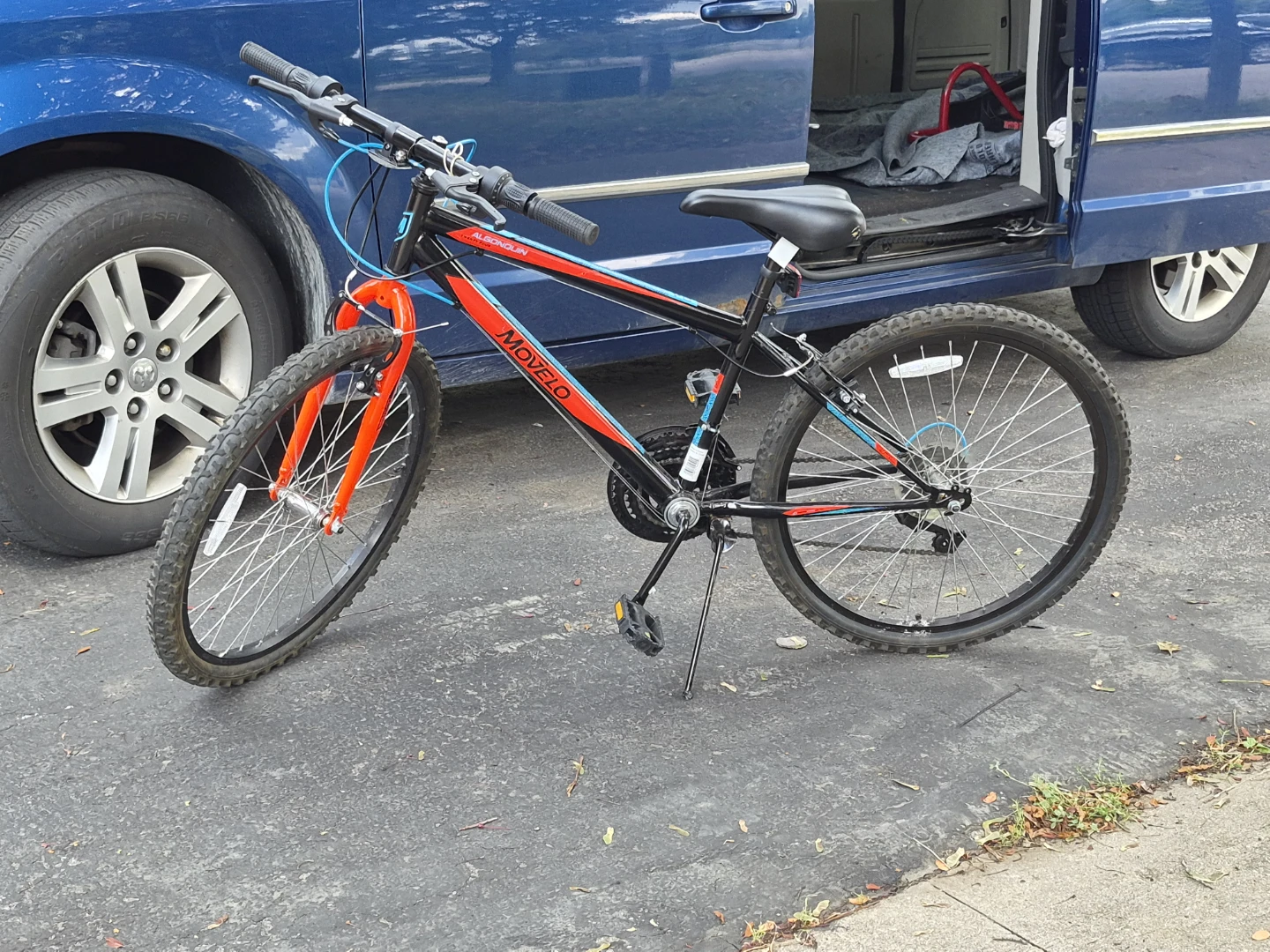 Movelo Mountain Bike