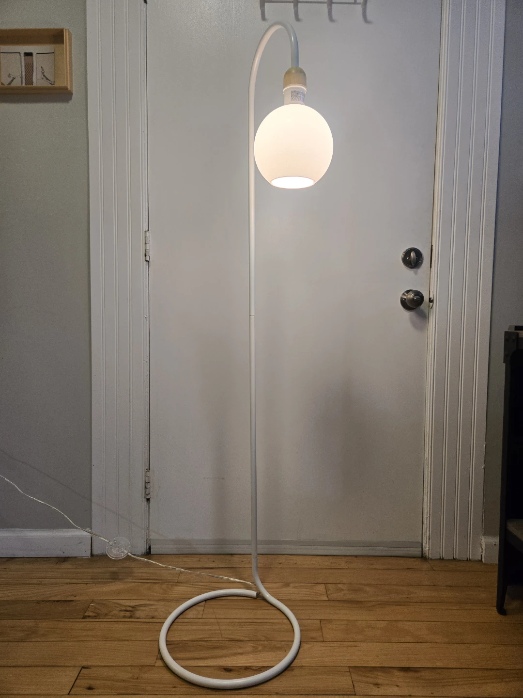 White Arc Floor Lamp with Frosted Globe Shade - photo 3