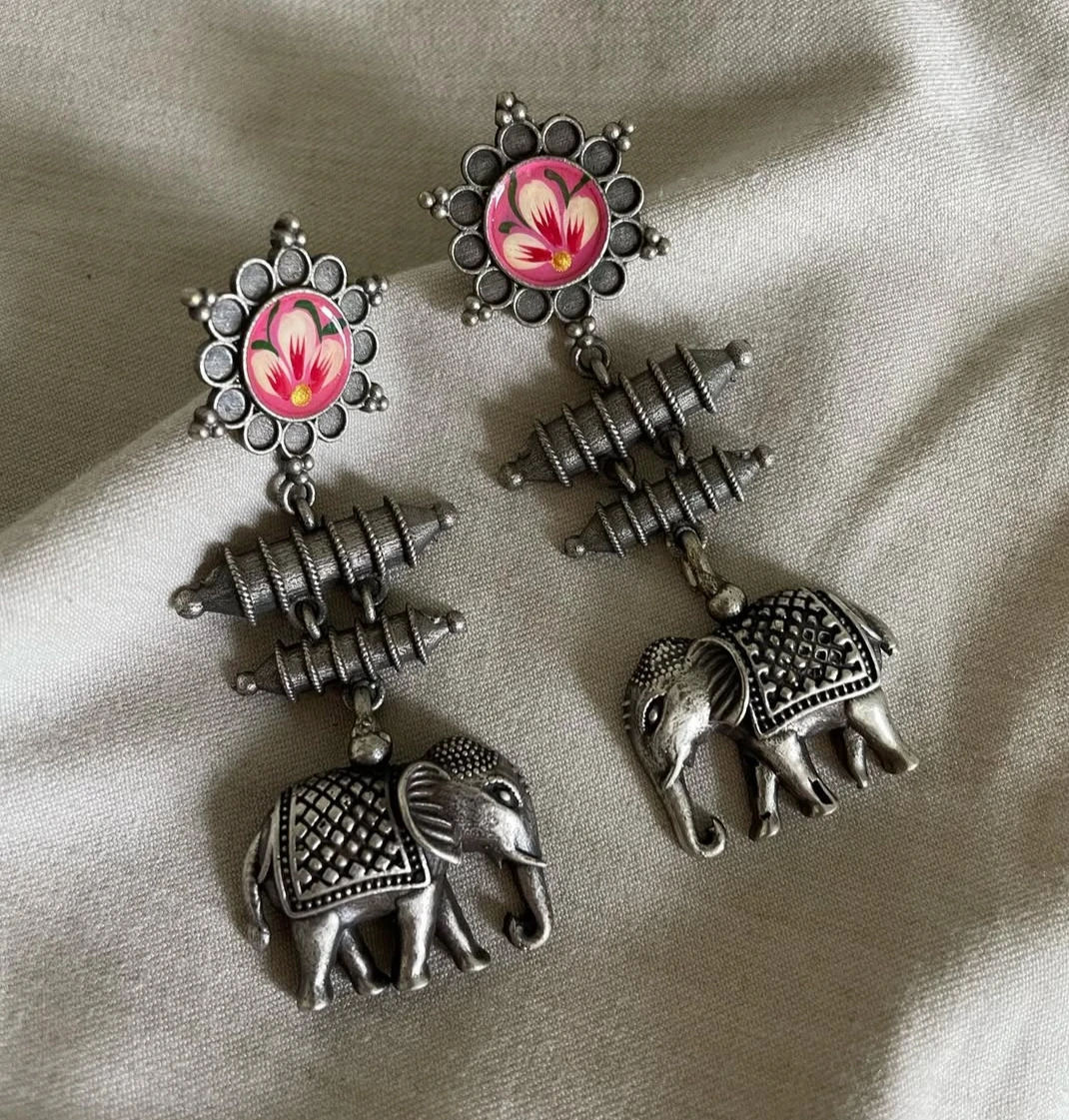 Variety of earrings- brand new - photo 2