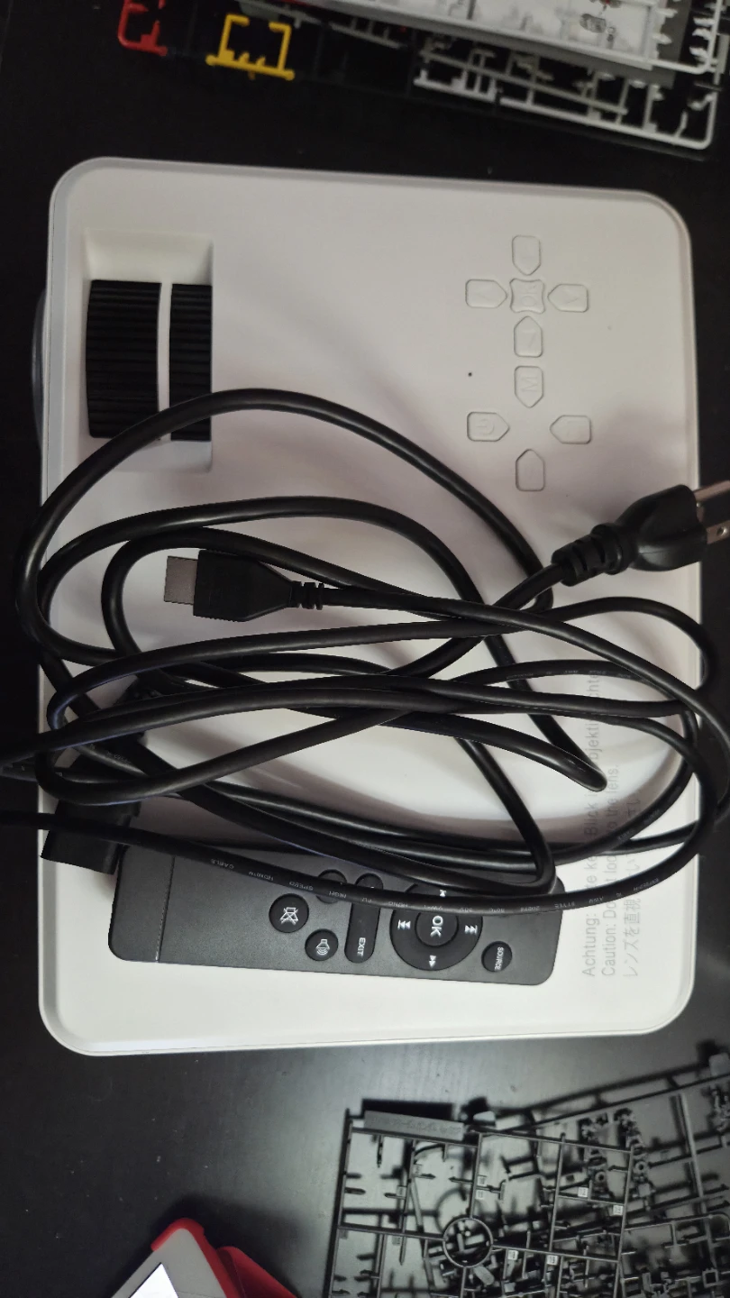 BRJ Professional AK-40 1080P Projector - photo 3