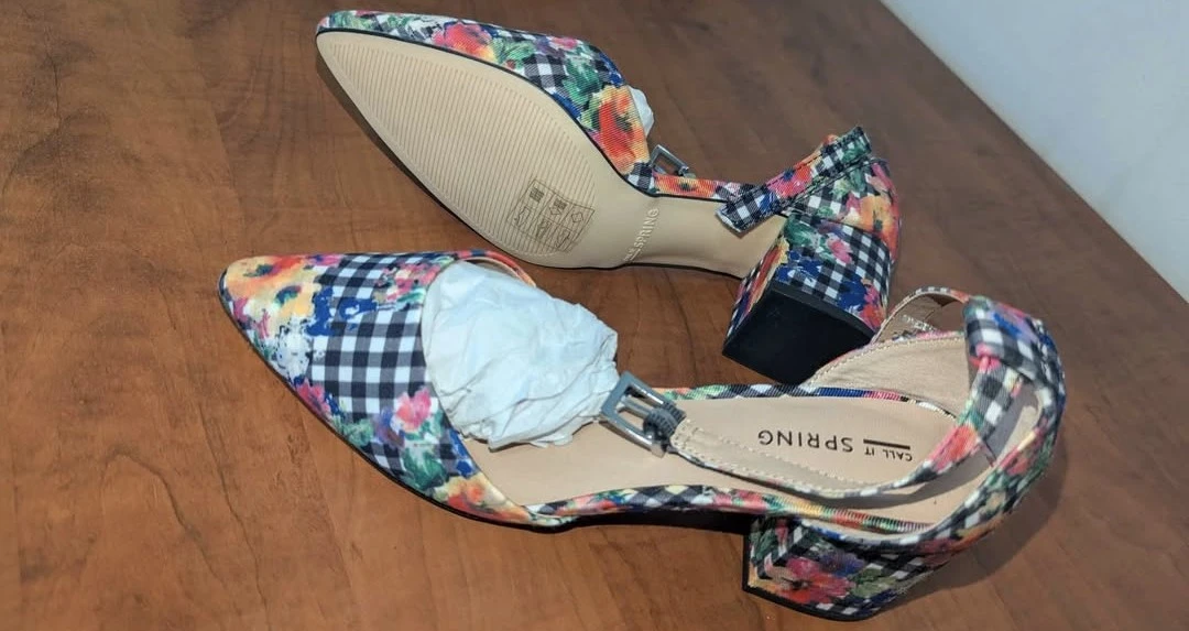 New block heels size 6.5