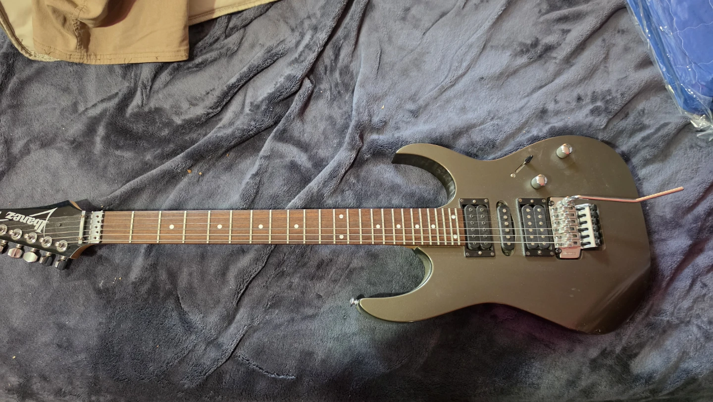 Ibanez PG 270