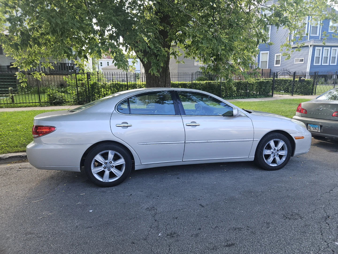Lexus ES 330 Sedan - photo 2