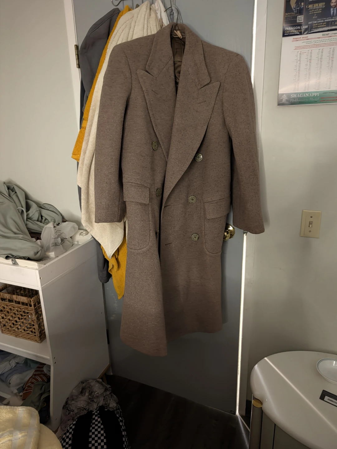 Is good condition size large for men's