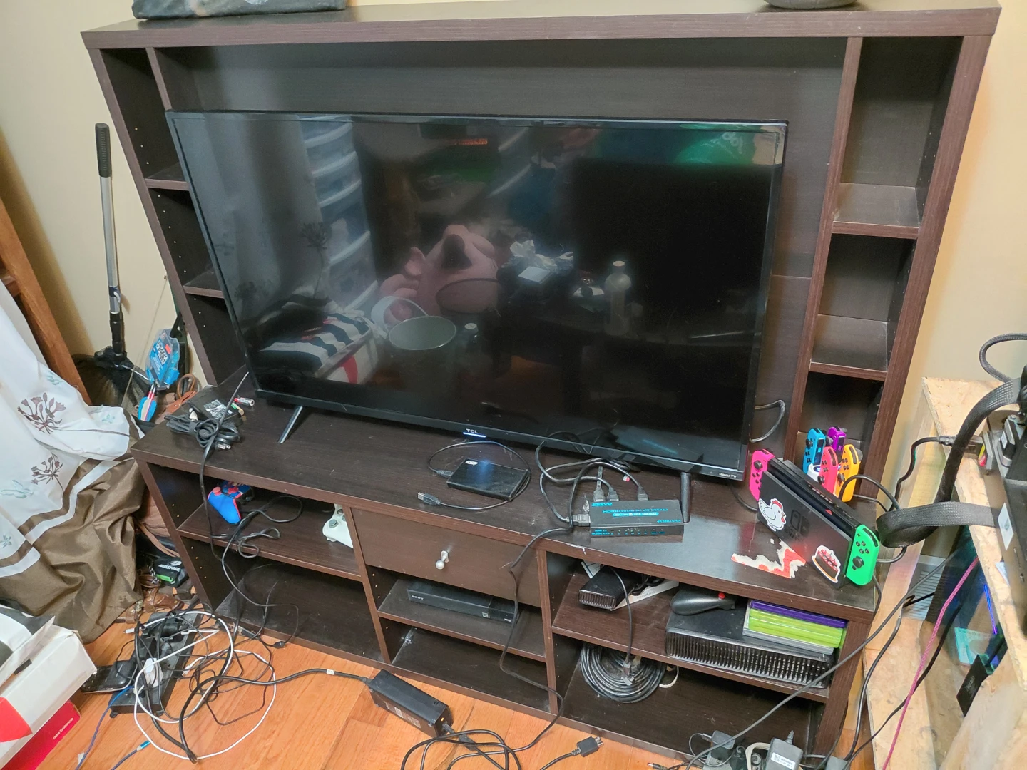 Solid Dark Brown Entertainment Center / TV Stand - photo 3