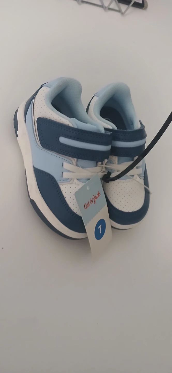 Cat & Jack Toddler Shoes Size 7