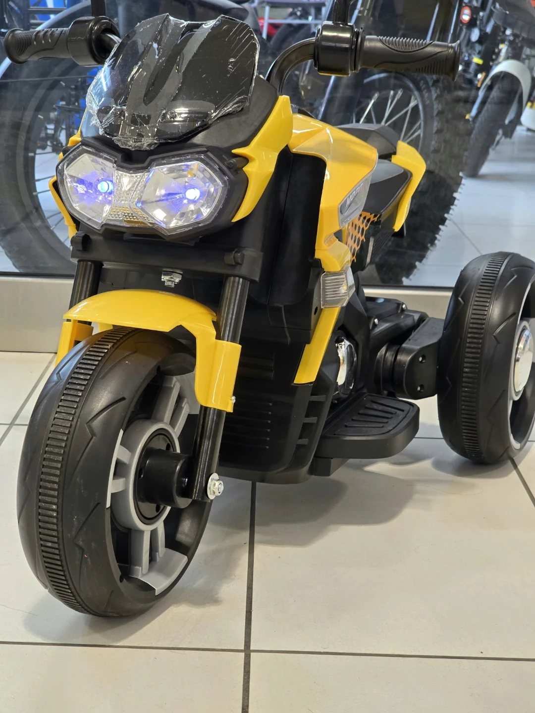 MOTO-20 Kids Ride-On Motorcycle - photo 3