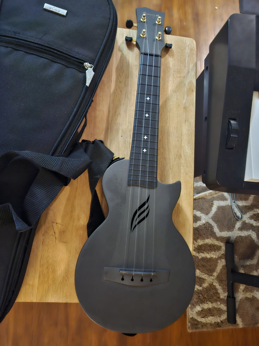 Enya Ukulele with Gig Bag - photo 3