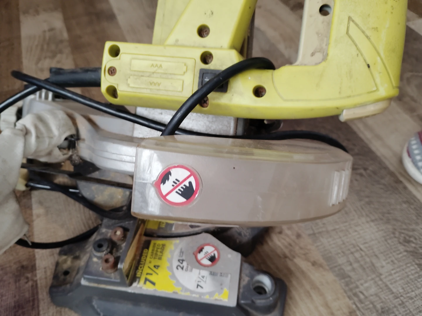Ryobi Compound Miter Saw 7 1/4 inch Blade - photo 3