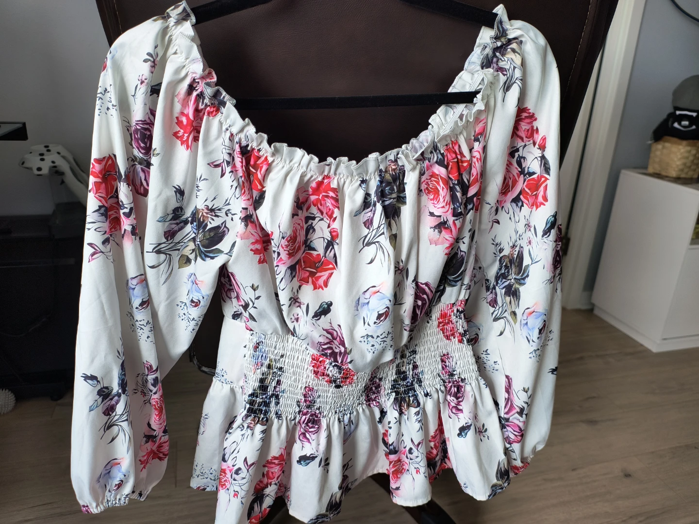White Floral Print Off-the-Shoulder Blouse - photo 2